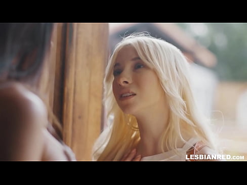 ❤️ Merch yn dod adref ychydig fisoedd yn ddiweddarach ac yn y diwedd yn bwyta pussy ei llysfam ☑Fideo ffycin  wrthon ni ❌️❤